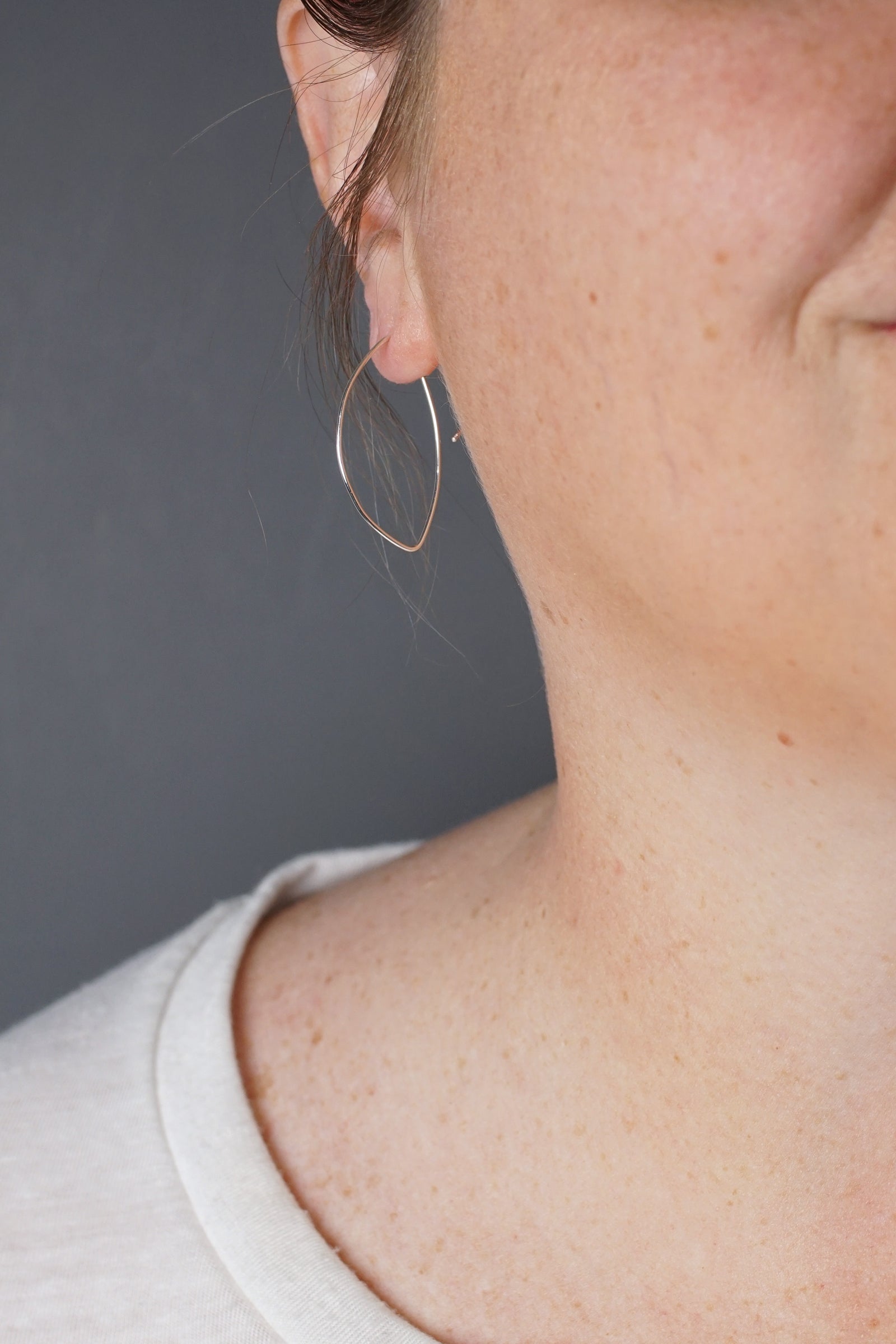 Petit Peche Threader Hoop Earrings in silver or gold-filled