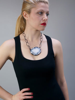 oval Contra necklace