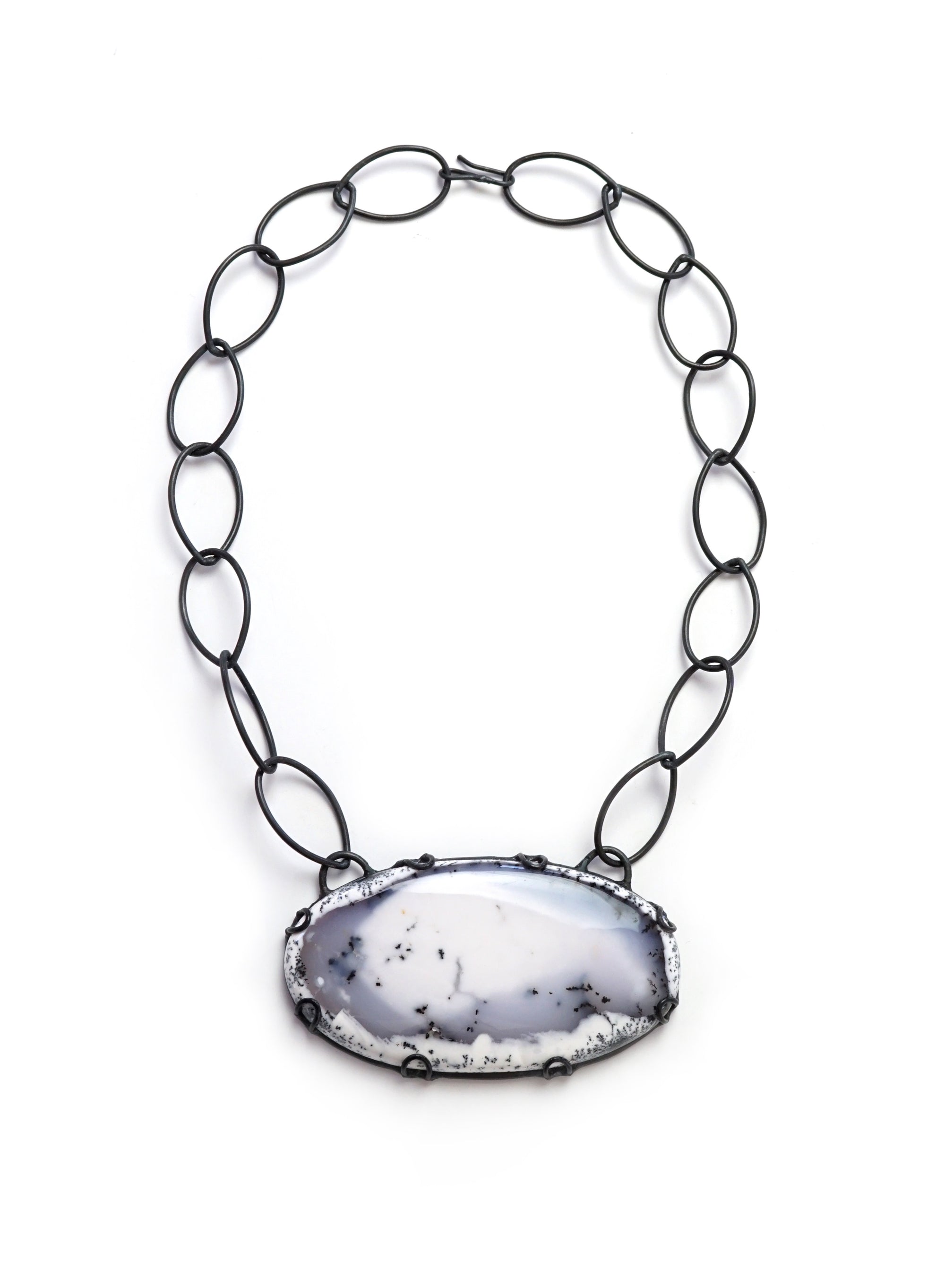 oval Contra necklace