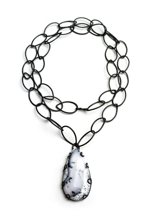 long Contra necklace