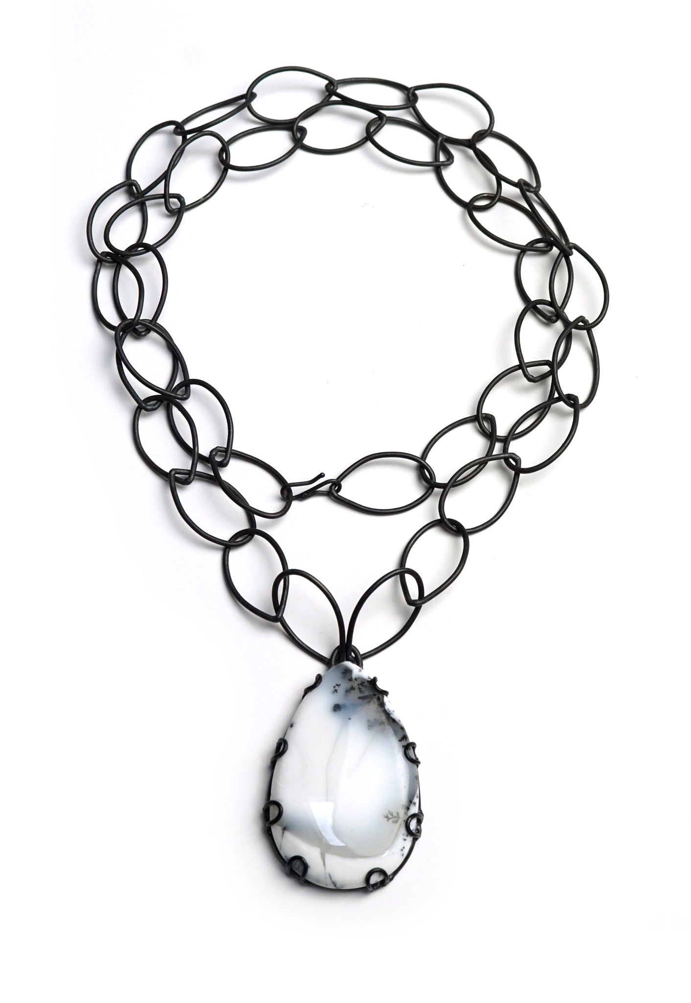 long Contra necklace