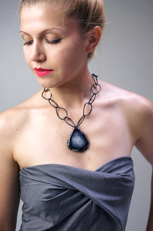 bold Contra necklace