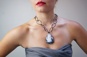 bold Contra necklace