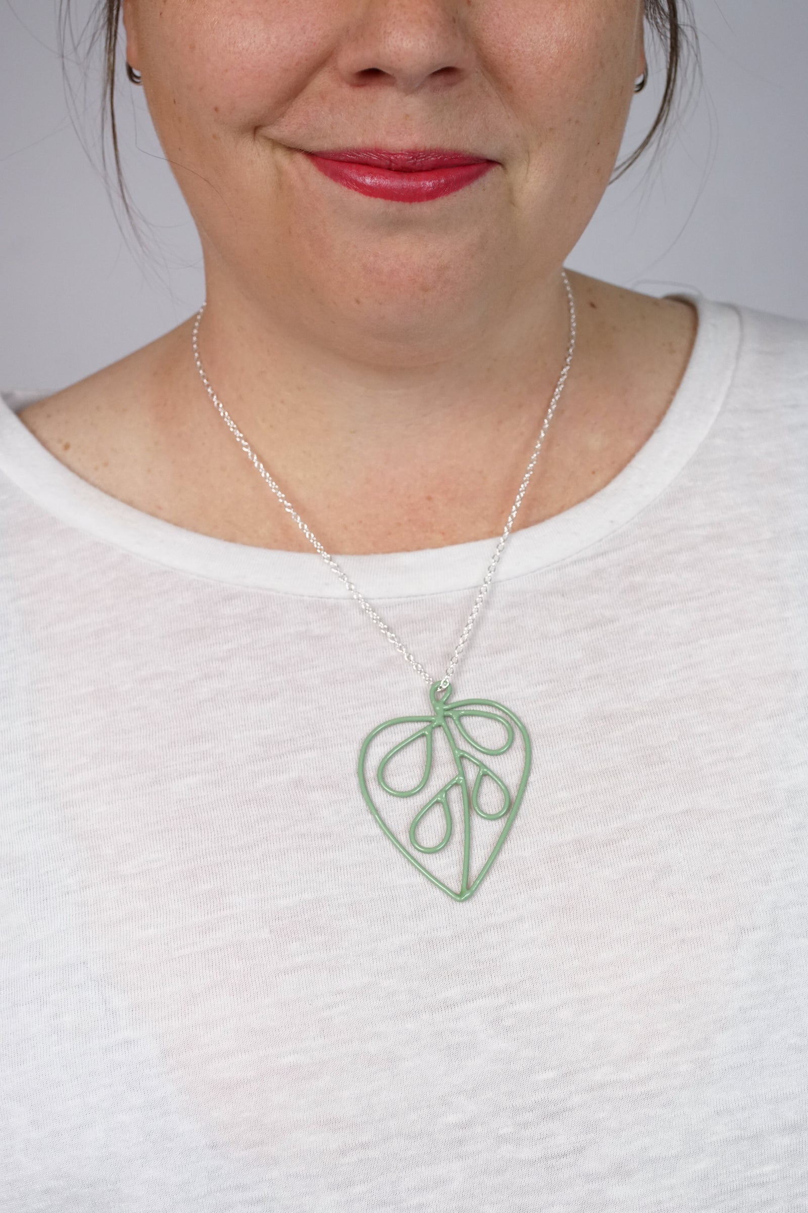 Ada Middling Pendant in Pale Green - sample sale
