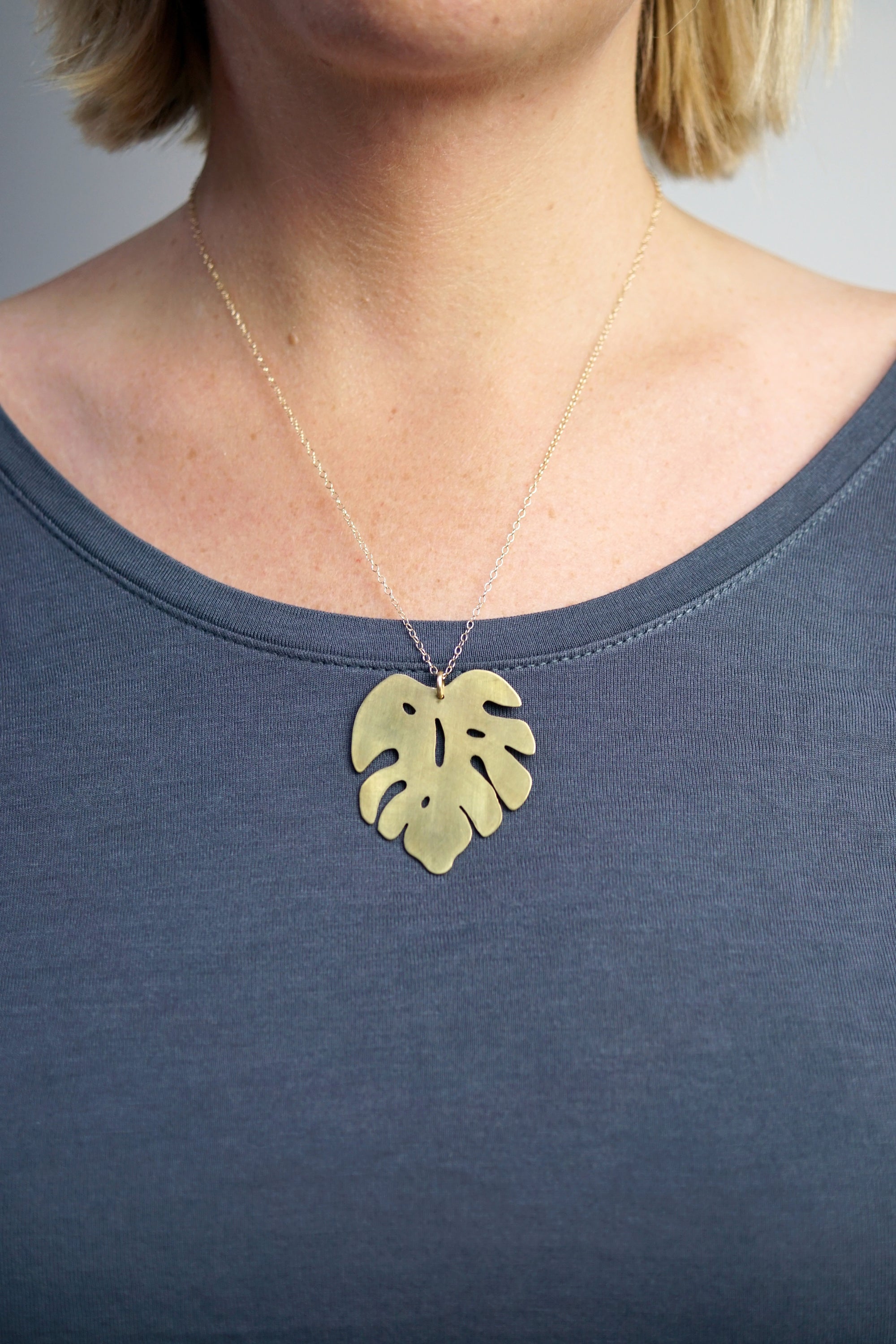 Monstera leaf pendant