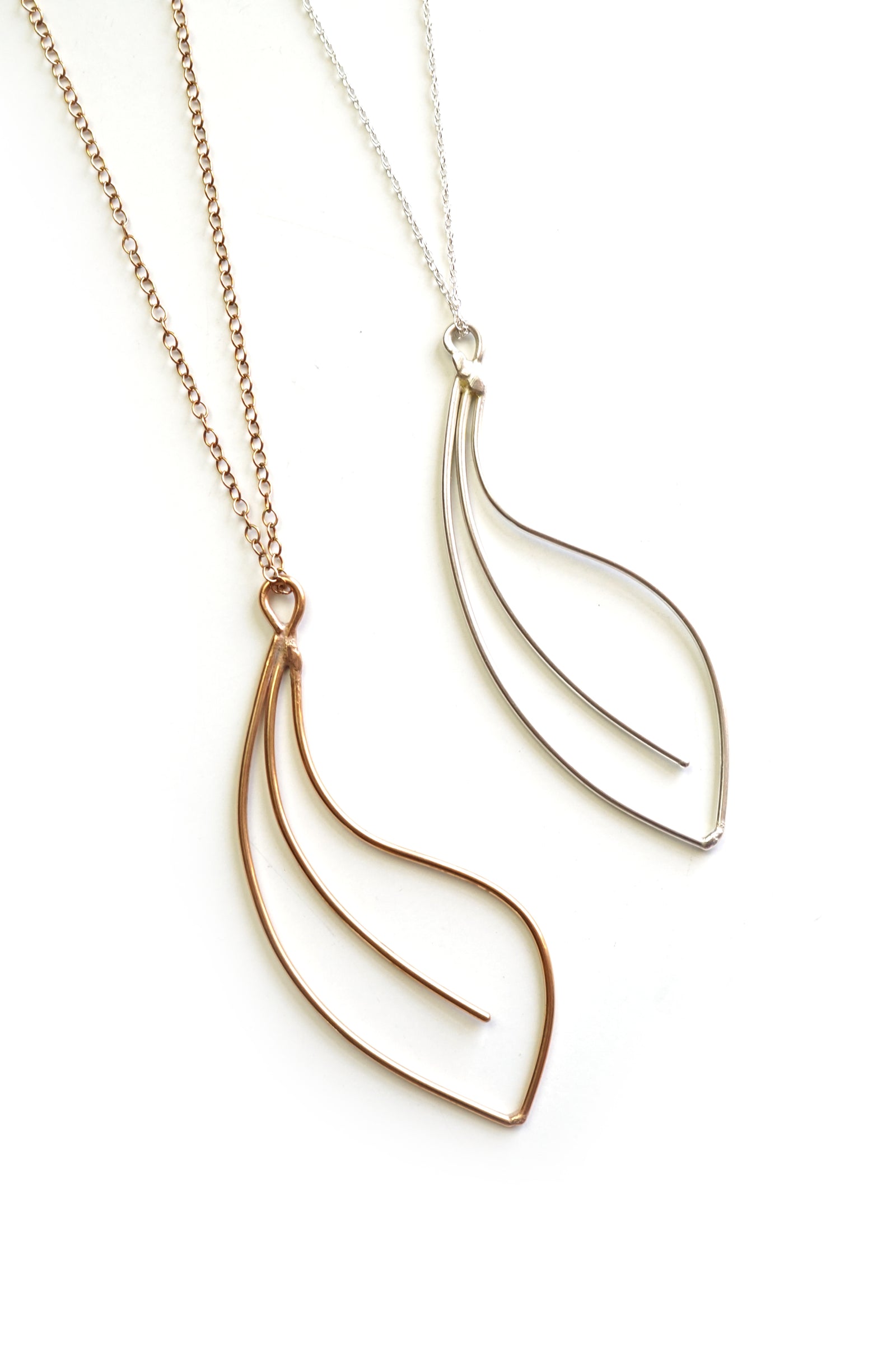 Fleur long necklace in black steel, silver, or bronze