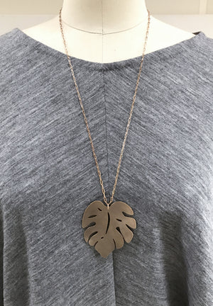 Monstera leaf long pendant