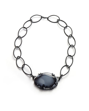 oval Contra Noir necklace