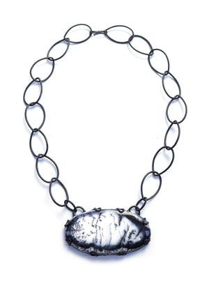 oval Contra necklace