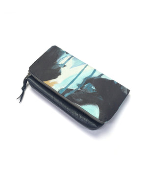 Oyster foldover clutch