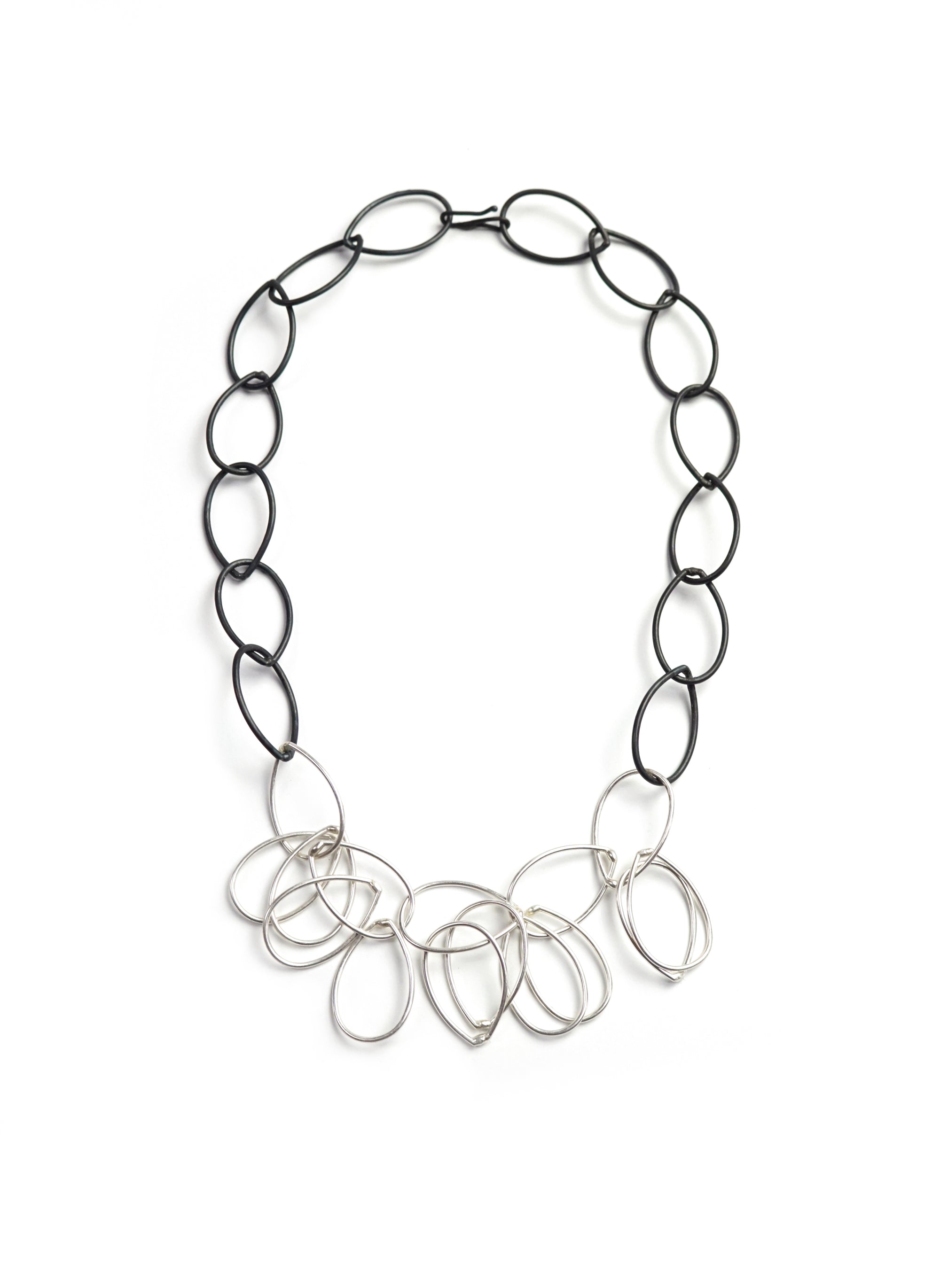 Ilhan necklace in steel and silver