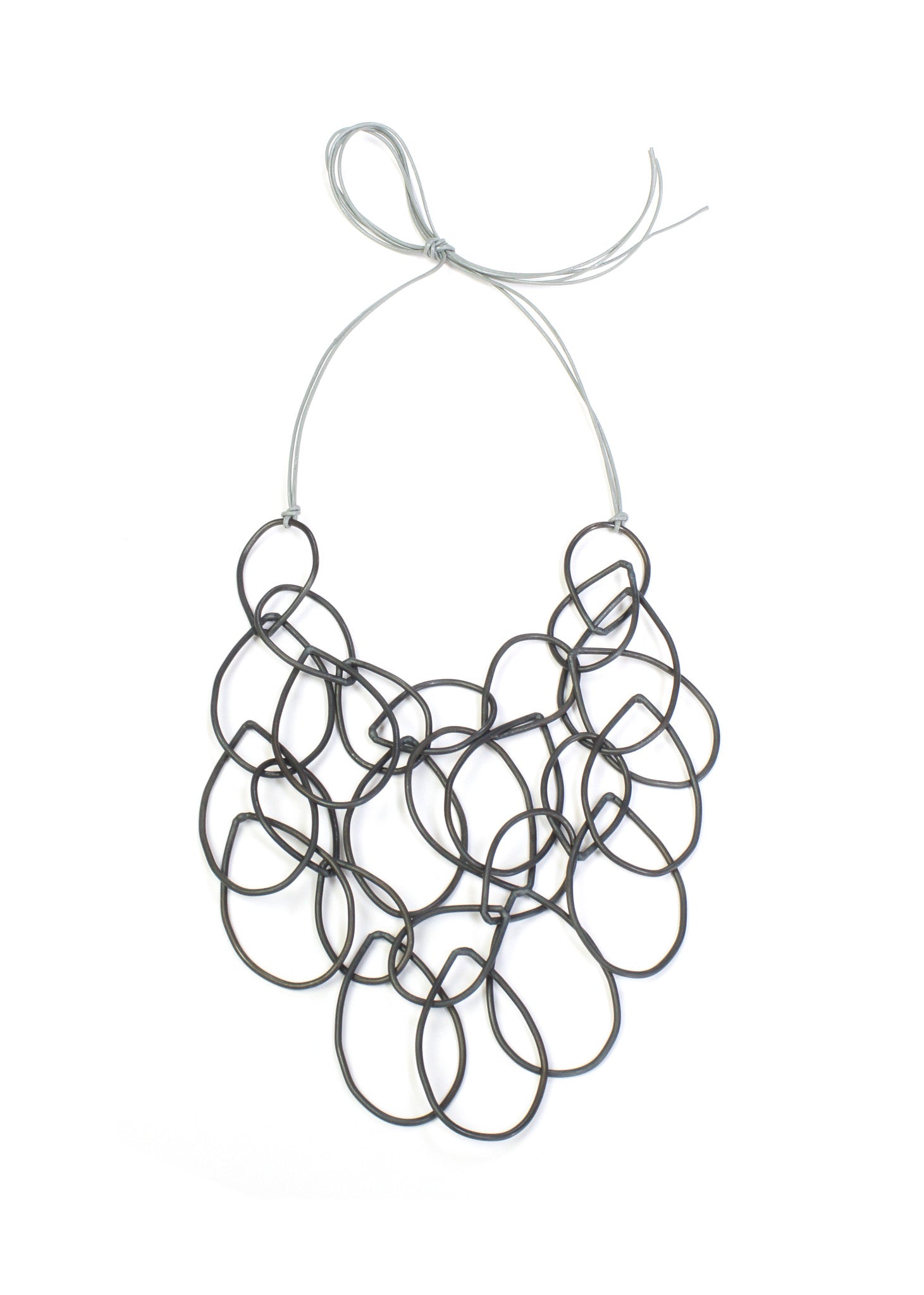 Elizabeth necklace in steel