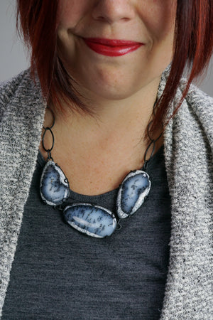 three stone Contra necklace