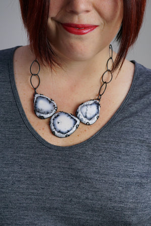 three stone Contra necklace