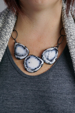 three stone Contra necklace