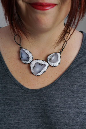 three stone Contra necklace