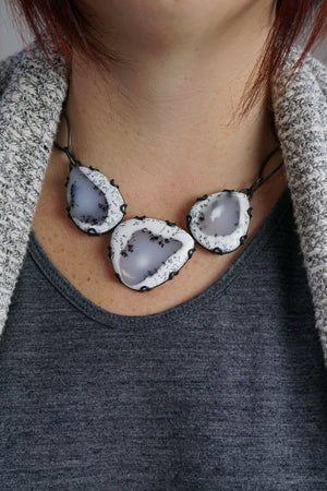 three stone Contra necklace