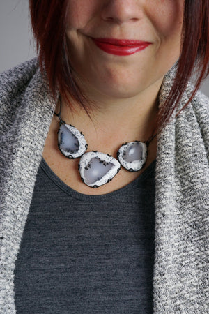 three stone Contra necklace