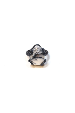 tiny Contra ring / size 6.5