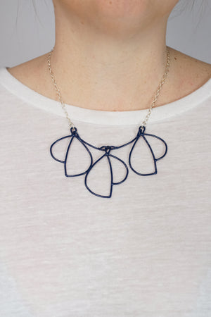 Trivolo Necklace in Blue Sapphire