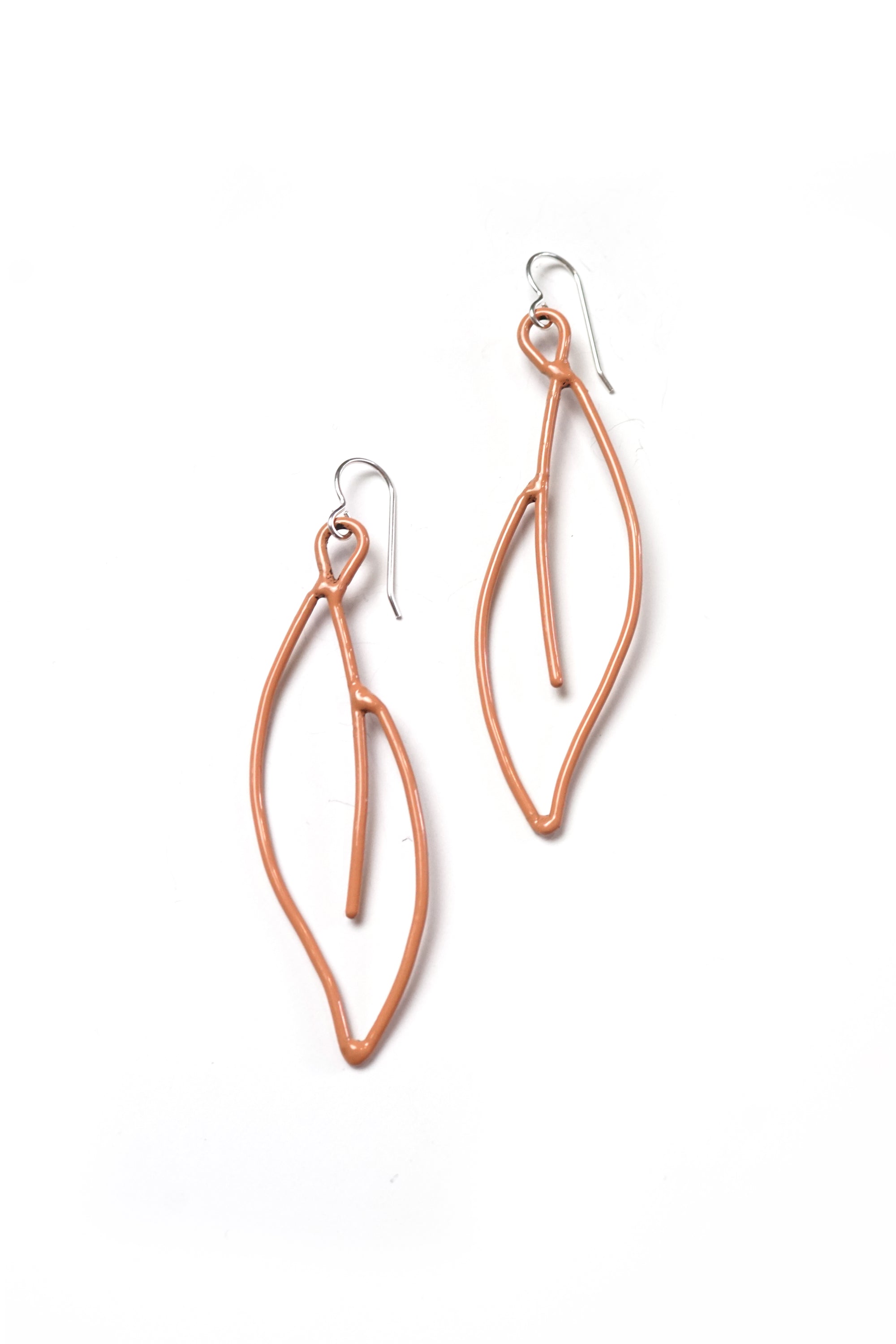 Verdoyante Earrings in Dusty Rose