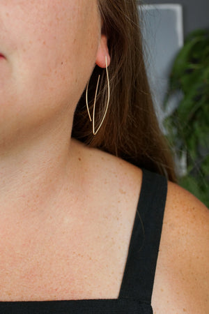 Verdoyante Threader Hoop Earrings in silver or gold-filled