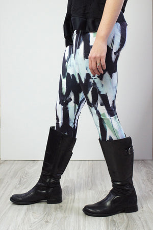 Wings Leggings in turquoise and aqua